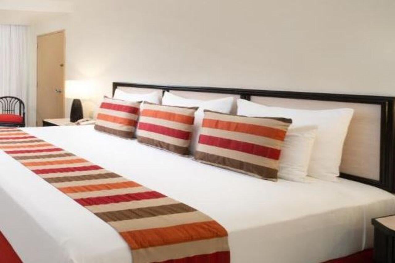 Oasis Palm Otel Cancun Dış mekan fotoğraf