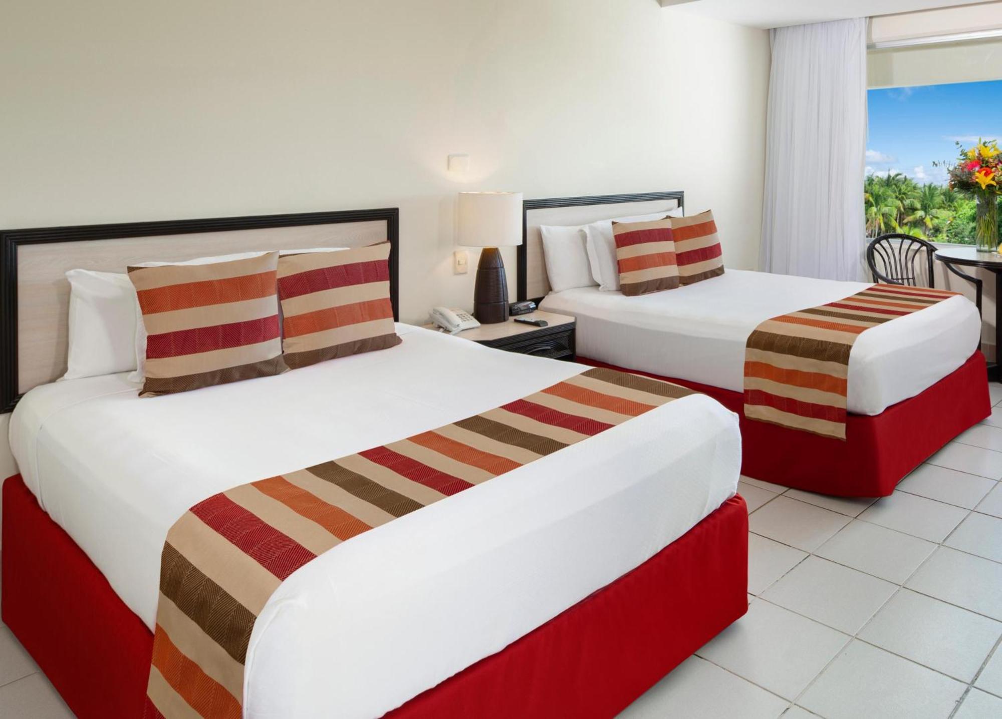 Oasis Palm Otel Cancun Dış mekan fotoğraf
