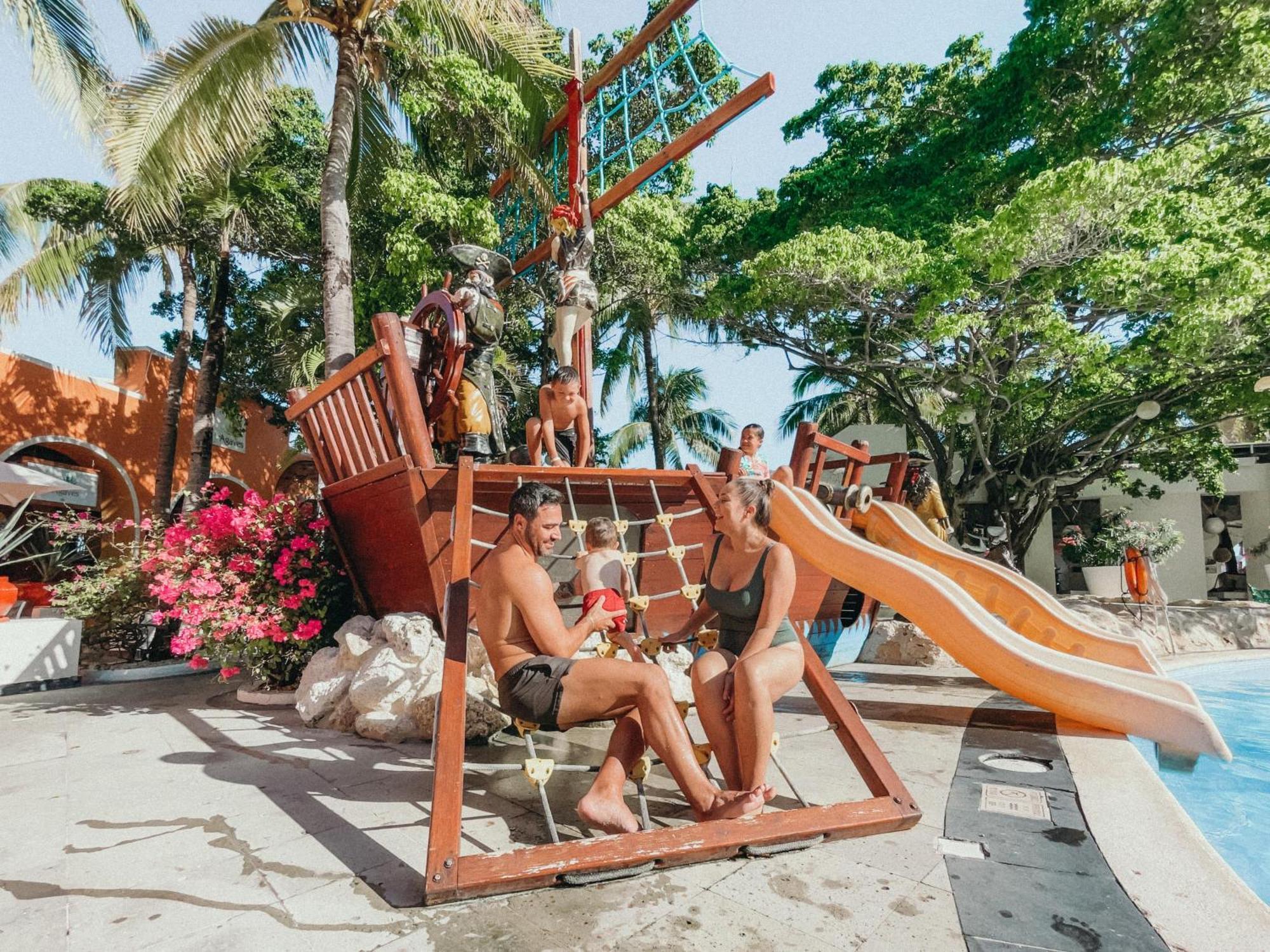 Oasis Palm Otel Cancun Dış mekan fotoğraf